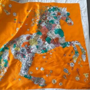 Hermès Robe Leger Carre 90 Floral Horse Silk Scarf in Vibrant Orange
